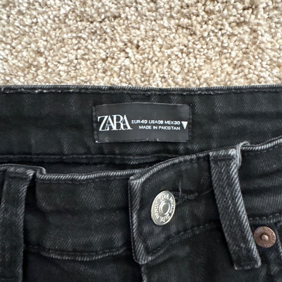 Zara Jeans - Picture 2 of 3